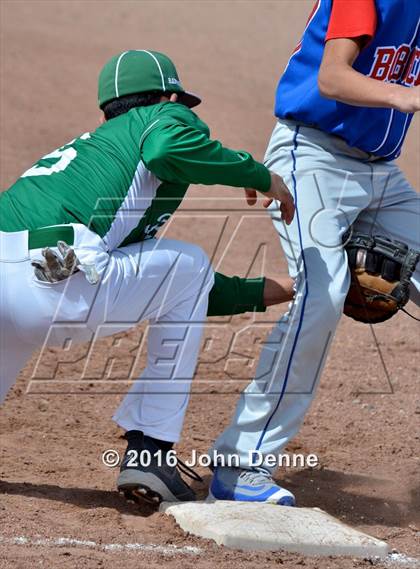 Thumbnail 3 in Mora @ McCurdy photogallery.