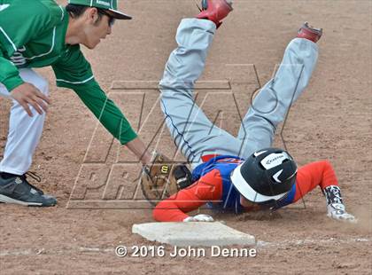 Thumbnail 2 in Mora @ McCurdy photogallery.