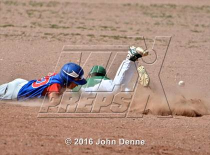 Thumbnail 1 in Mora @ McCurdy photogallery.