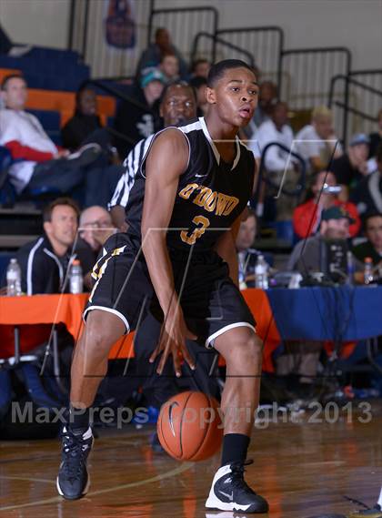 Thumbnail 3 in Bishop O'Dowd vs. Mater Dei (Tarkanian Classic) photogallery.