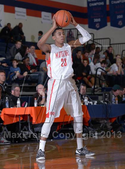 Thumbnail 3 in Bishop O'Dowd vs. Mater Dei (Tarkanian Classic) photogallery.