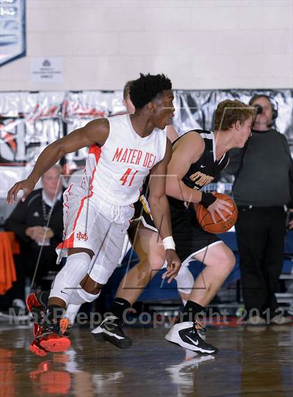 Thumbnail 2 in Bishop O'Dowd vs. Mater Dei (Tarkanian Classic) photogallery.