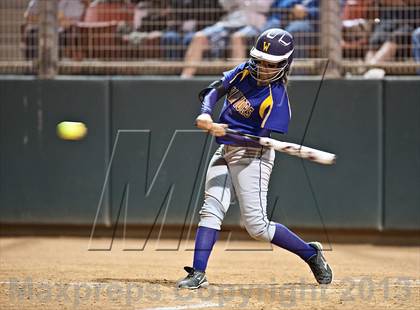 Thumbnail 2 in Righetti vs. Sunny Hills (CIF SS D3 Final) photogallery.