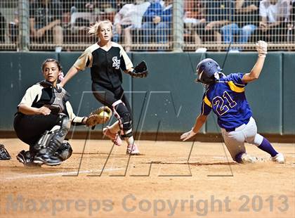 Thumbnail 2 in Righetti vs. Sunny Hills (CIF SS D3 Final) photogallery.