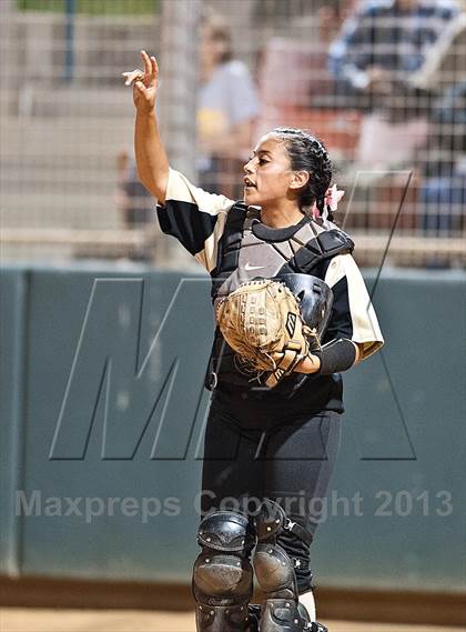 Thumbnail 2 in Righetti vs. Sunny Hills (CIF SS D3 Final) photogallery.