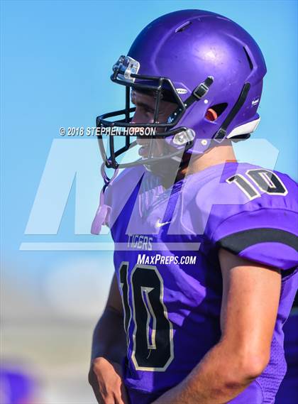 Thumbnail 2 in Chavez @ Tokay photogallery.