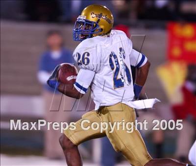 Thumbnail 2 in Crenshaw vs. Taft (Section Final) photogallery.