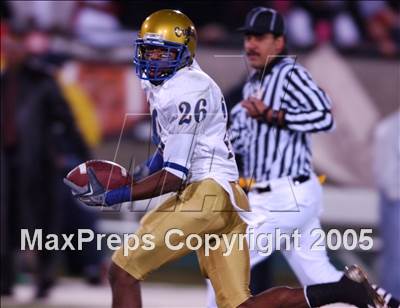 Thumbnail 3 in Crenshaw vs. Taft (Section Final) photogallery.