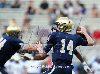Thumbnail 3 in Plano East vs. Dallas Jesuit photogallery.