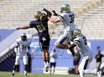 Thumbnail 2 in Plano East vs. Dallas Jesuit photogallery.