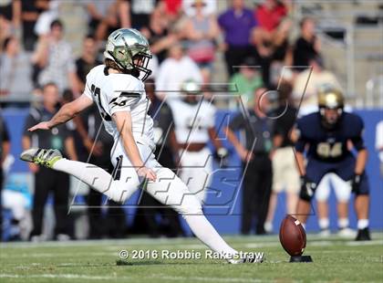 Thumbnail 2 in Plano East vs. Dallas Jesuit photogallery.