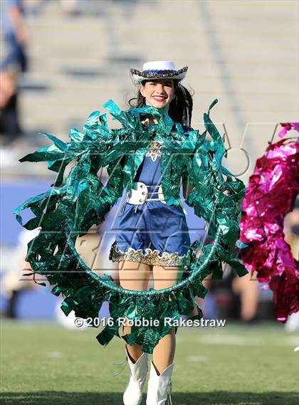 Thumbnail 1 in Plano East vs. Dallas Jesuit photogallery.