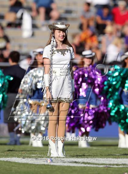 Thumbnail 1 in Plano East vs. Dallas Jesuit photogallery.