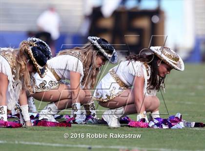 Thumbnail 2 in Plano East vs. Dallas Jesuit photogallery.