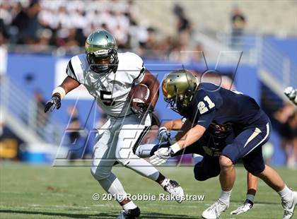 Thumbnail 2 in Plano East vs. Dallas Jesuit photogallery.