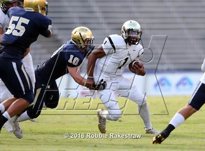 Thumbnail 3 in Plano East vs. Dallas Jesuit photogallery.