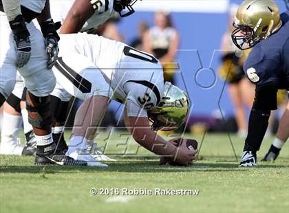 Thumbnail 3 in Plano East vs. Dallas Jesuit photogallery.
