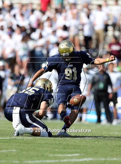 Thumbnail 3 in Plano East vs. Dallas Jesuit photogallery.
