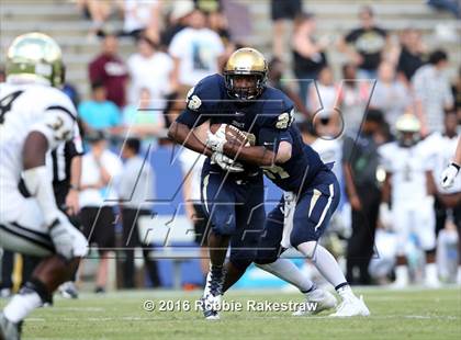Thumbnail 3 in Plano East vs. Dallas Jesuit photogallery.