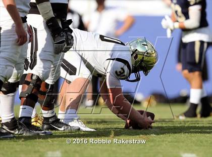 Thumbnail 3 in Plano East vs. Dallas Jesuit photogallery.