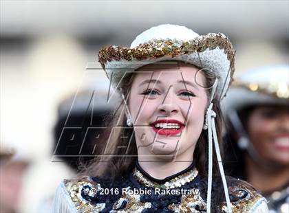 Thumbnail 1 in Plano East vs. Dallas Jesuit photogallery.