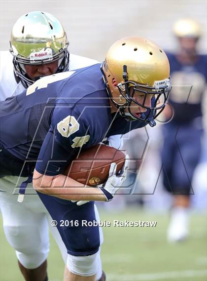 Thumbnail 2 in Plano East vs. Dallas Jesuit photogallery.