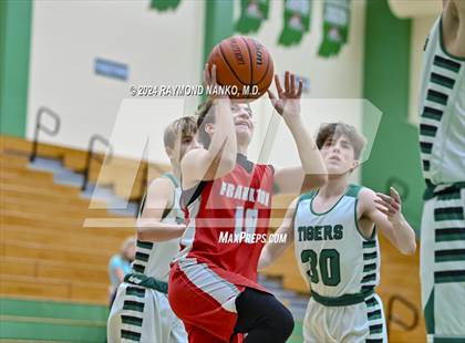 Thumbnail 2 in Frankton @ Yorktown  photogallery.