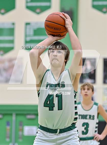 Thumbnail 2 in Frankton @ Yorktown  photogallery.