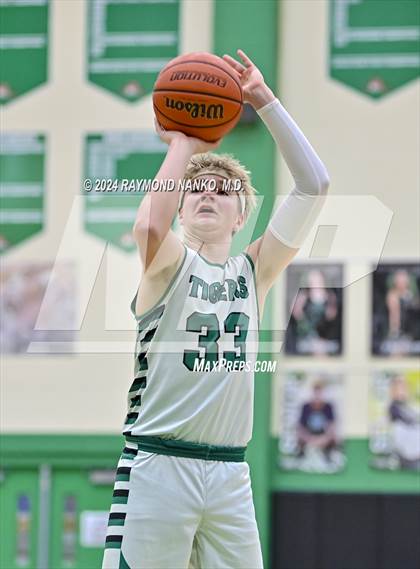 Thumbnail 3 in Frankton @ Yorktown  photogallery.