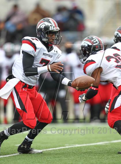 Thumbnail 3 in Allen vs. Westfield (UIL 5A Division 1 Region II Final) photogallery.