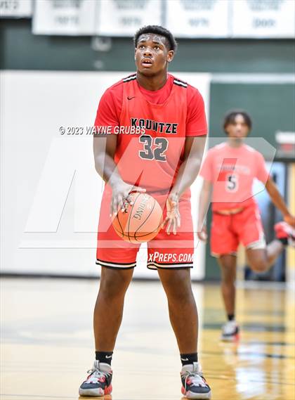 Thumbnail 2 in Jefferson vs. Kountze (Holiday Hoops Classic) photogallery.