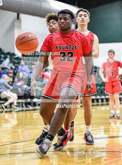 Thumbnail 3 in Jefferson vs. Kountze (Holiday Hoops Classic) photogallery.