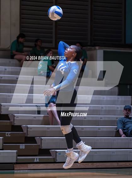 Thumbnail 2 in Maui Prep vs. Le Jardin Academy (HHSAA D2 Quarterfinals) photogallery.