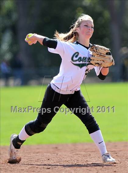 Thumbnail 2 in Concord vs Amador Valley (Queen Of The Mountain) photogallery.