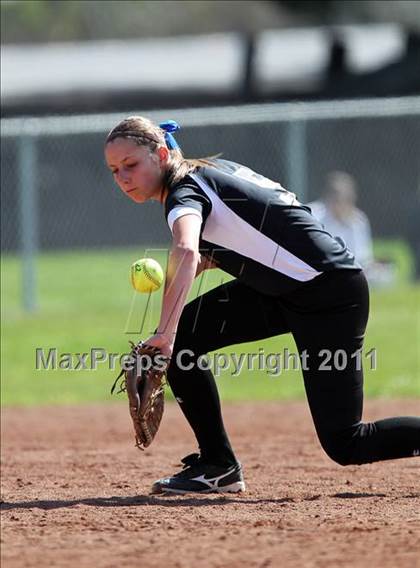 Thumbnail 3 in Concord vs Amador Valley (Queen Of The Mountain) photogallery.