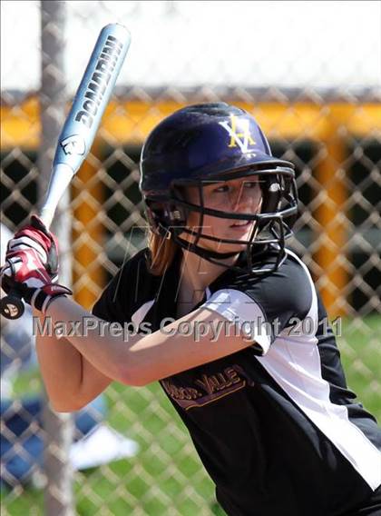 Thumbnail 3 in Concord vs Amador Valley (Queen Of The Mountain) photogallery.