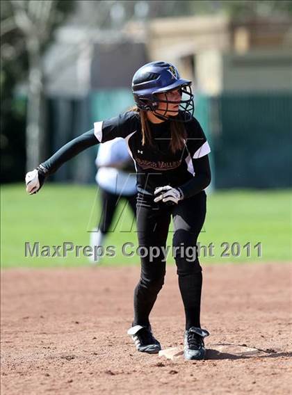 Thumbnail 1 in Concord vs Amador Valley (Queen Of The Mountain) photogallery.