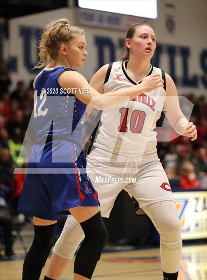 Thumbnail 1 in Lakewood vs. Circleville (OHSAA D2 Regional Semifinal) photogallery.