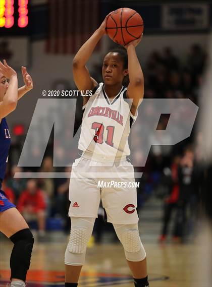 Thumbnail 1 in Lakewood vs. Circleville (OHSAA D2 Regional Semifinal) photogallery.