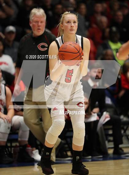 Thumbnail 2 in Lakewood vs. Circleville (OHSAA D2 Regional Semifinal) photogallery.