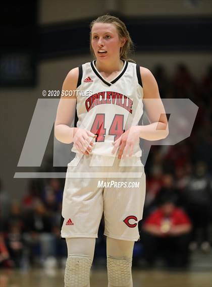 Thumbnail 2 in Lakewood vs. Circleville (OHSAA D2 Regional Semifinal) photogallery.