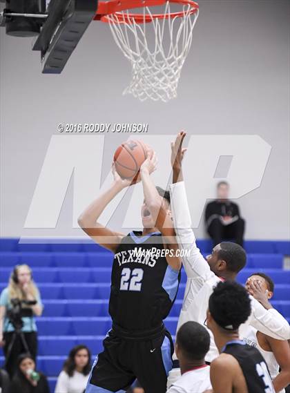 Thumbnail 2 in Sam Rayburn vs. Manvel (McDonald's Texas Invitational) photogallery.