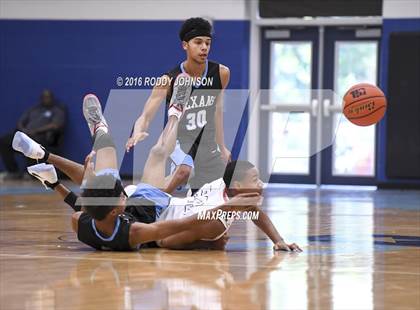 Thumbnail 1 in Sam Rayburn vs. Manvel (McDonald's Texas Invitational) photogallery.