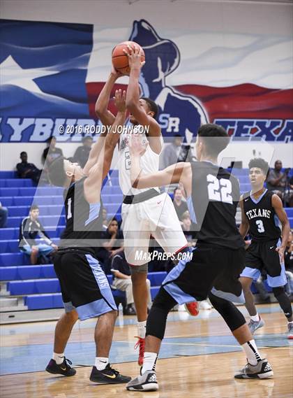 Thumbnail 3 in Sam Rayburn vs. Manvel (McDonald's Texas Invitational) photogallery.
