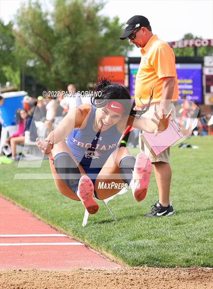 Thumbnail 3 in CHSAA Championships (Day 1) photogallery.