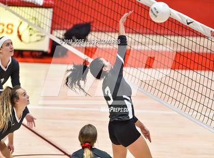 Thumbnail 2 in Sultana @ Oak Hills photogallery.