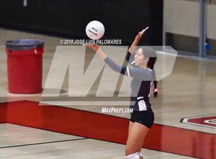 Thumbnail 2 in Sultana @ Oak Hills photogallery.