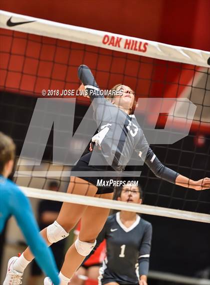 Thumbnail 1 in Sultana @ Oak Hills photogallery.