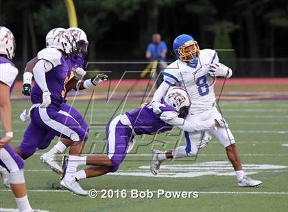 Thumbnail 1 in Lee @ Lake Braddock photogallery.