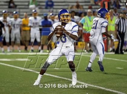Thumbnail 2 in Lee @ Lake Braddock photogallery.